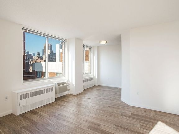 4th image of 470 2nd Ave APT 19C