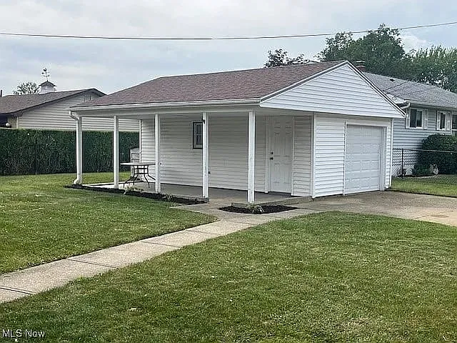 3 bed, 1608 sqft, $1,900 — Photo 3