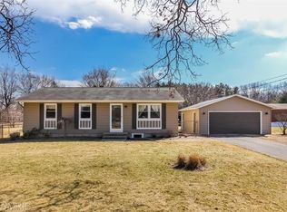 8200 Eldred Dr NE, Rockford, MI 49341
