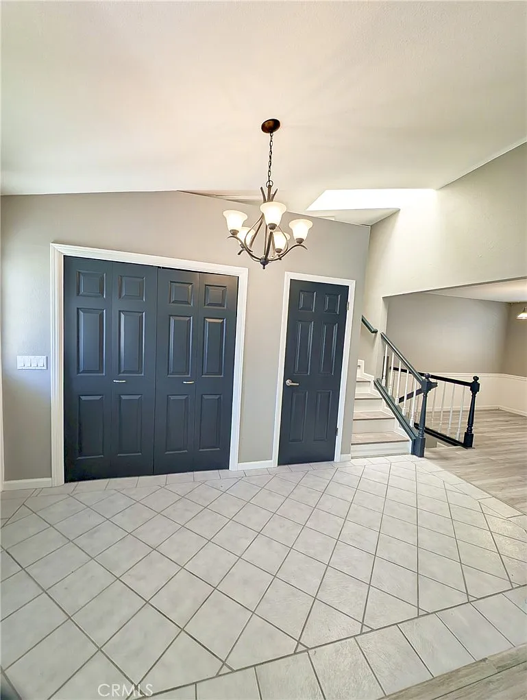 3 bed, 2.5 bath, 1800 sqft, $4,000 — Photo 3
