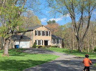 1851 Horseback Trl, Vienna, VA 22182