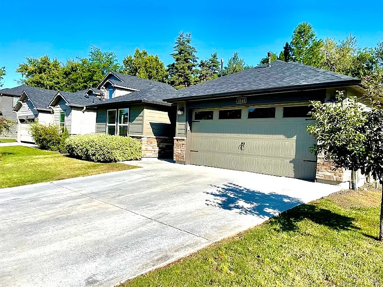 3844 W Magnolia Ln — Photo 2