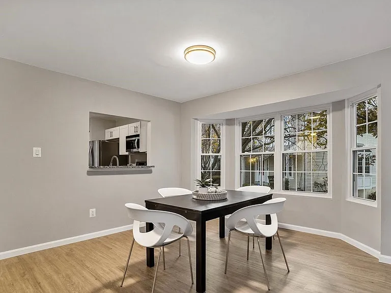 18728 Martins Landing Dr — Photo 12