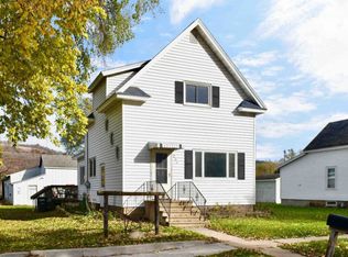 221 W Cedar St, Houston, MN 55943