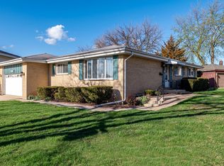 1524 W Woodland Ave, Addison, IL 60101