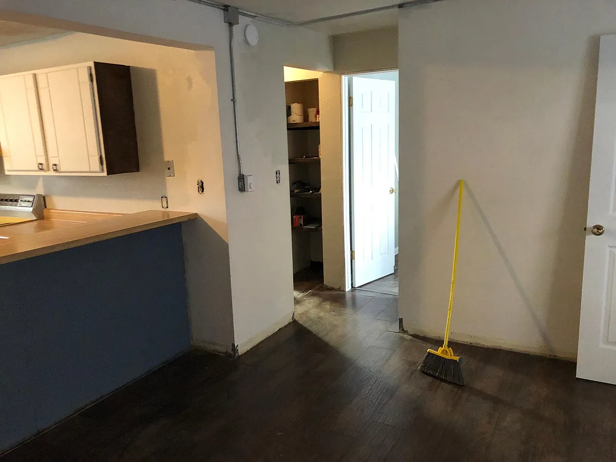 Building Photo - 306 N 9th St #2B