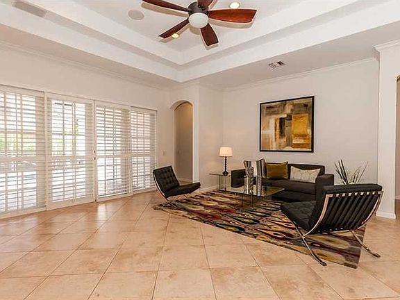 WESTON HILLS COUNTRY CLUB / HARBOR VIEW HOME FOR SALE