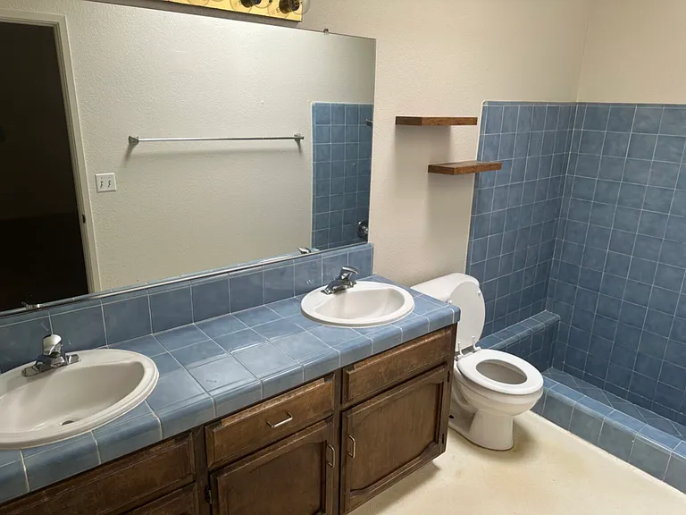 27 N Jasmine Ave — Photo 4