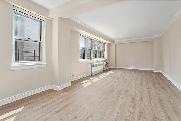 Rented by Douglas Elliman | media 23