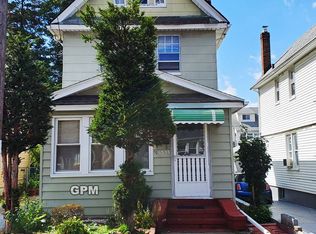 93-18 212th Pl, Queens Village, NY 11428