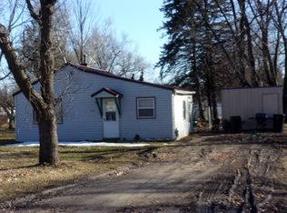 922 Maple St, Cedar Falls, IA 50613