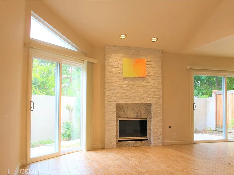 32 Stanford Ct #16 — Photo 3