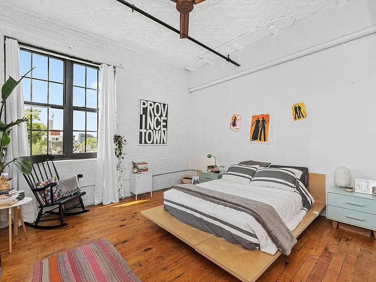 10 Williams St #44 — Photo 15