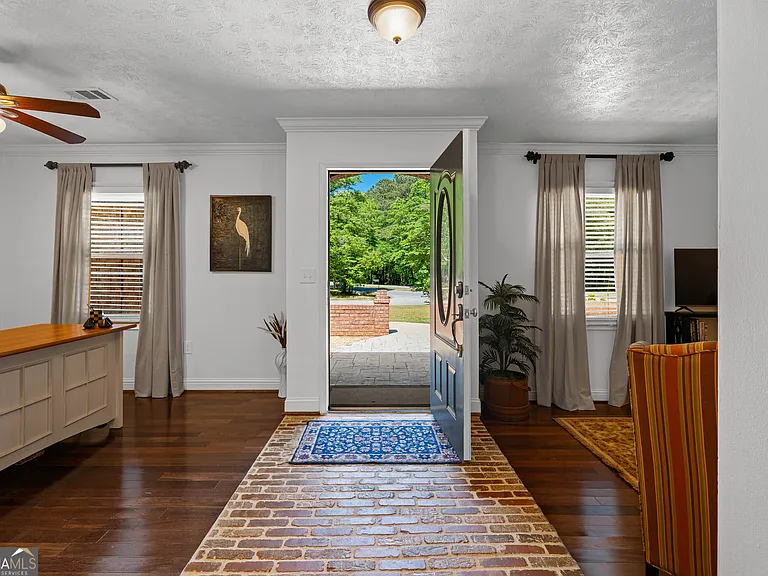 101 Waterwood Bnd — Photo 7