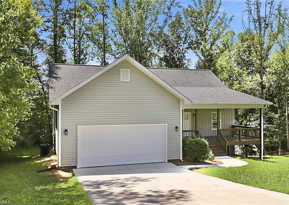 1st image of 2513 Mill Brook Trl