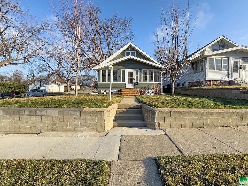 1st image of 3401 4th Ave