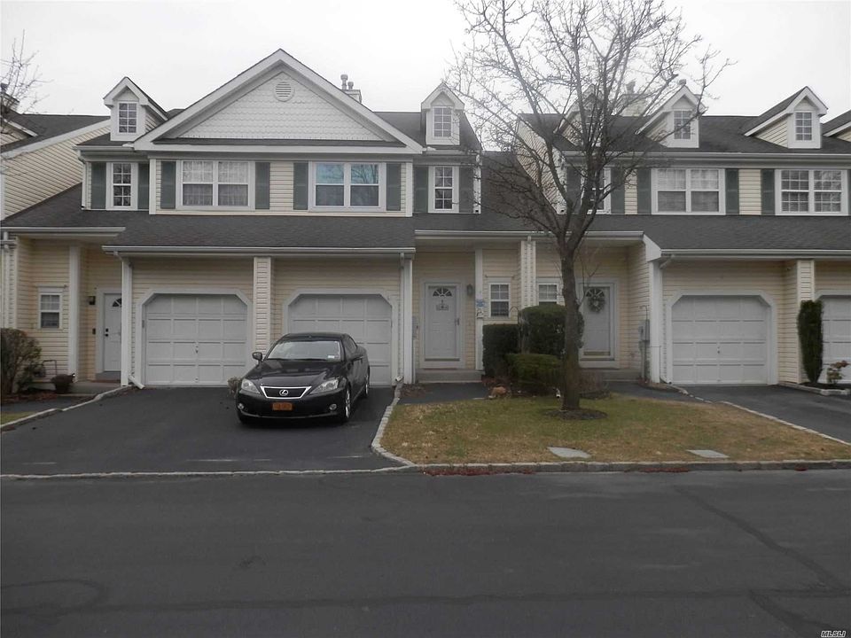 1st image of 9 Chelsea Dr