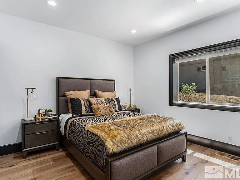 331 Winding Way — Photo 14