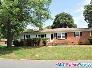 3701 Dresden Dr E, Charlotte, NC 28205