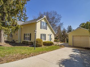 220 N Pratt St, Anamosa, IA 52205