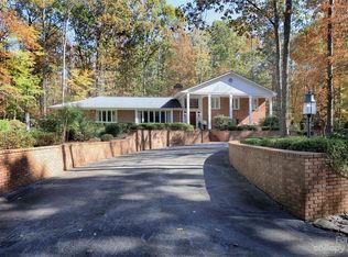 519 Saint Cloud Dr, Statesville, NC 28625