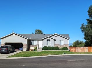 549 N 1030th St E, Pleasant Grove, UT 84062