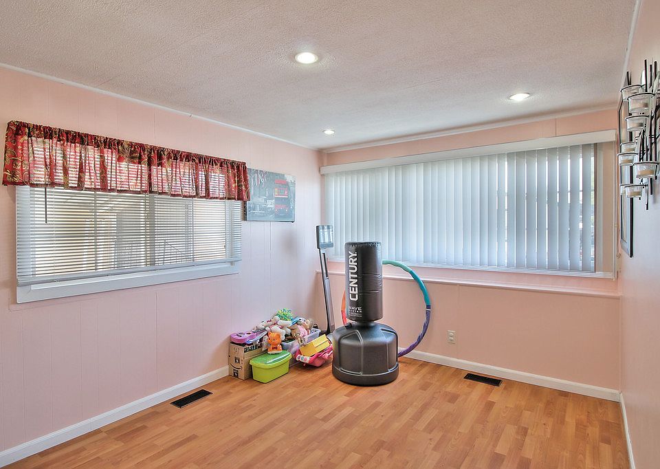 1st image of 510 Saddle Brook Dr Spc 151