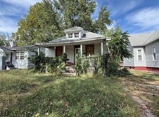 1096 W Green St, Decatur, IL 62522