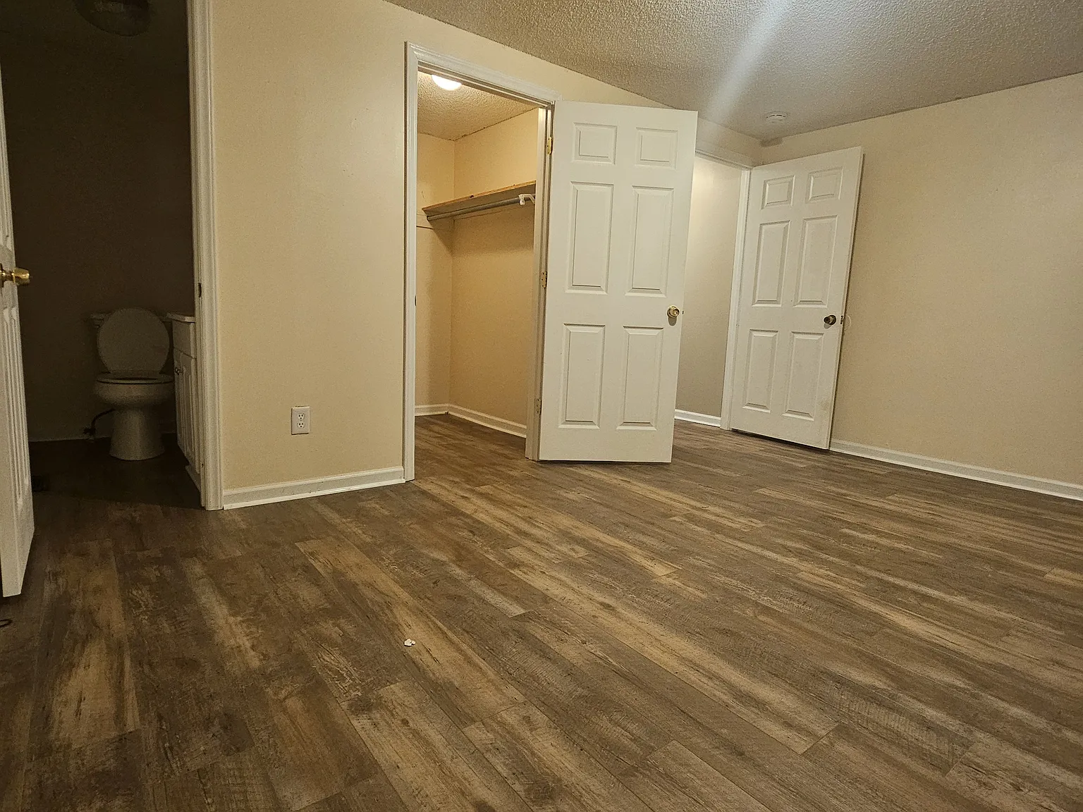 2 bed, 1.5 bath, 1080 sqft, $1,500 — Photo 3