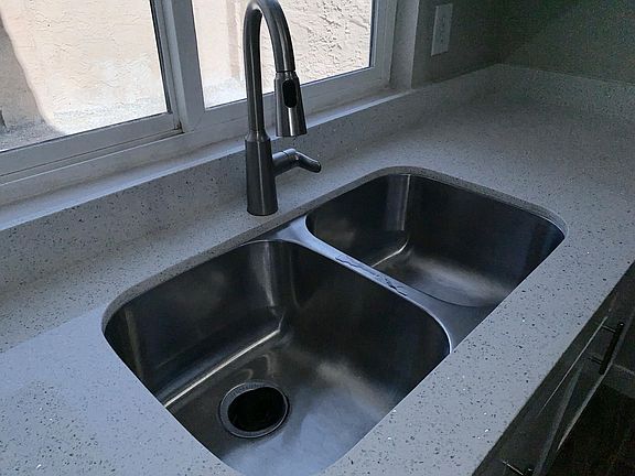 5th image of 6943 W Devonshire Ave Unit 1354