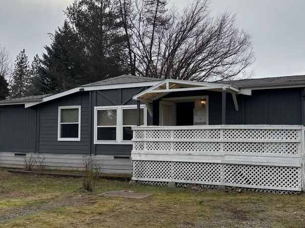 251 Cedar Ave