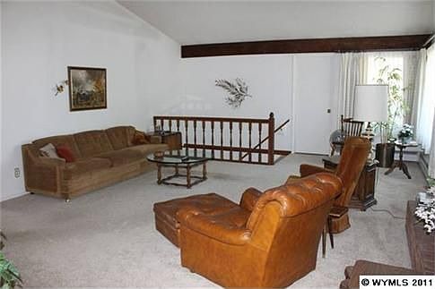 2nd image of 518 Dinwoody Cir