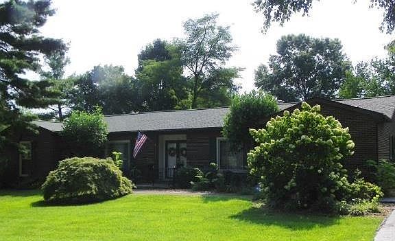 2nd image of 12 Timberlawn Ln