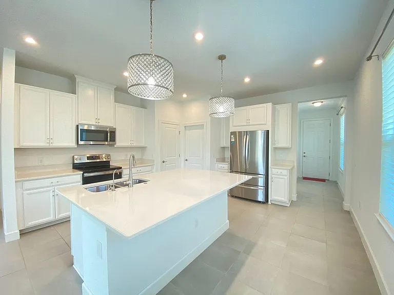 2182 Palm Tree Dr — Photo 3