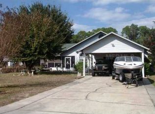 11415 Palmetto Dr, Tavares, FL 32778