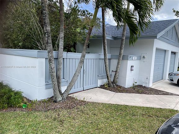 3rd image of 9852 NW 52nd Ln