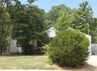 1825 S Roanoke Dr, Wichita, KS 67218