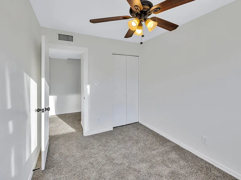 5307 W Sheena Dr — Photo 21