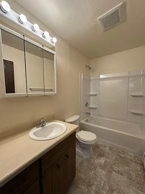 1 bed, 700 sqft, $1,245 — Photo 3
