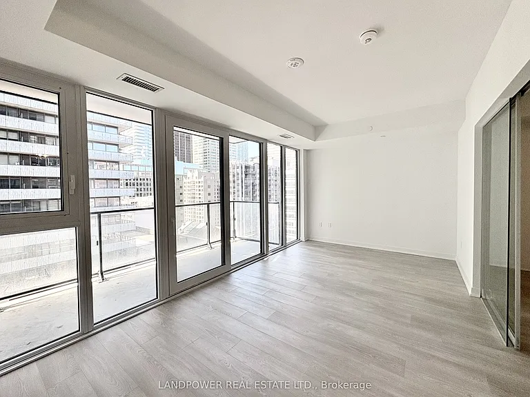 634 Church St #1602 — Photo 3