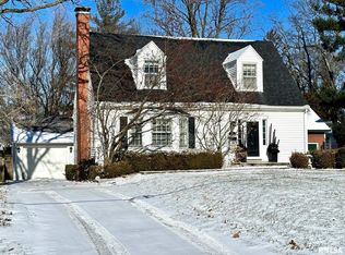 1608 Mound Ave, Jacksonville, IL