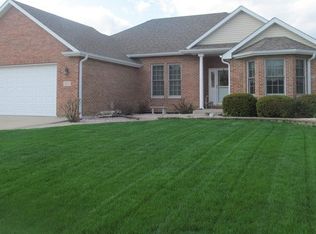 513 Kilheeney Dr, Minooka, IL 60447