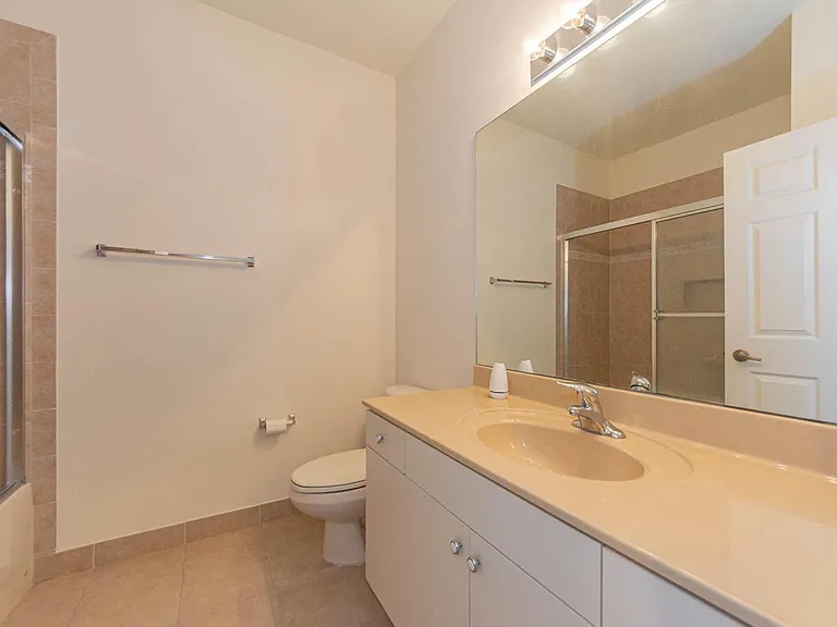 2563 Stockbridge Sq SW — Photo 19