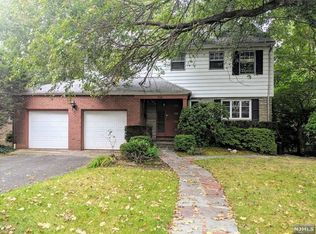 1326 Fayette St, Teaneck, NJ 07666
