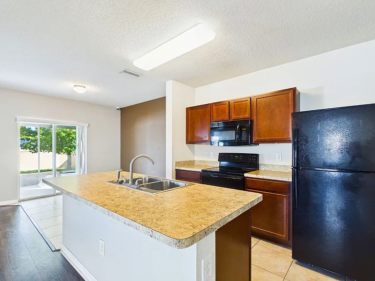 14517 Dunrobin Dr — Photo 17