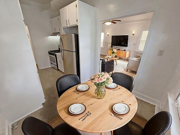 4th image of 401 N Orange Grove Ave APT 2