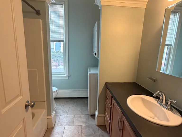 37 Parkis Ave #1 — Photo 3