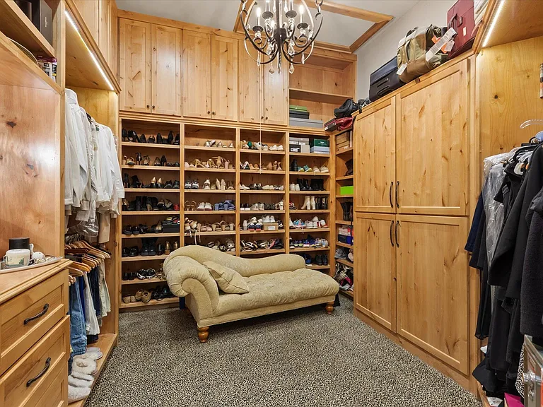 3705 Champions Ridge Ln — Photo 17