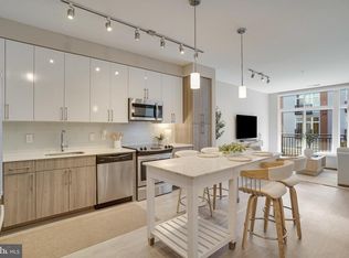 145 Riverhaven Dr Unit 352, Oxon Hill, MD