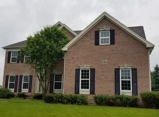 1104 Championship Dr, Elgin, IL 60124